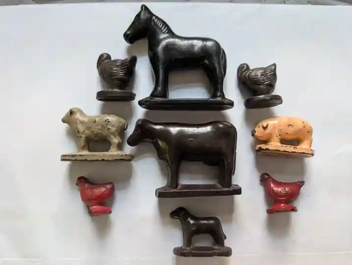 Early rubber toy molds